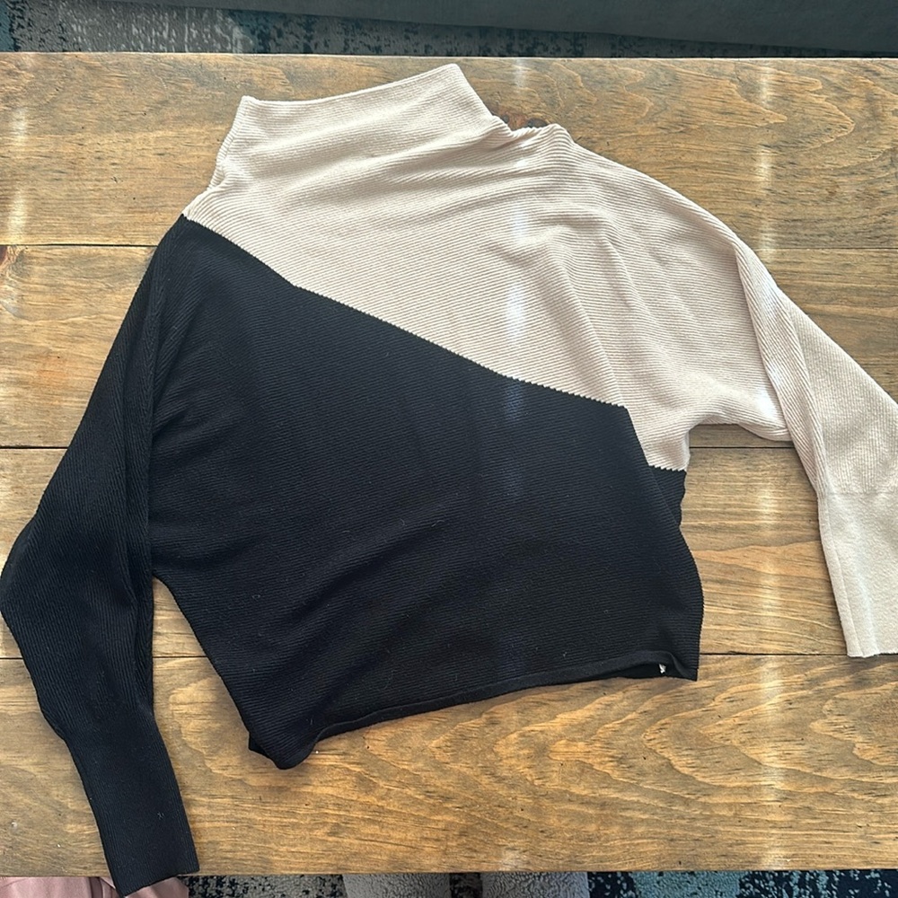 Slouchy neck sweater